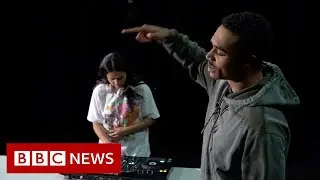Liverpool artists share experiences of racism - BBC News