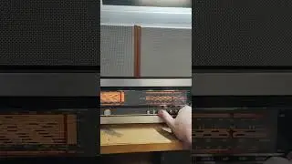 Philips 22RF 685/91 vintage radio in original state.