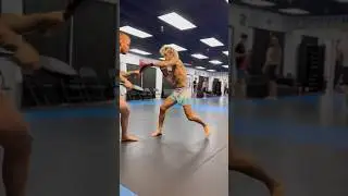 🤯 SEAN O&rsquo;MALLEY SHOWS OFF RIDICULOUS HAND SPEED ON THE PADS
