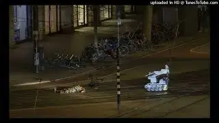 Amsterdam Apple store: hostage-taker hit by police car