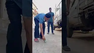 Mummy gira hua paise garibo me dene kheti hai😂🤣😂 #shorts #shortfeed #comedy #viral #trending #yt