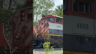 BCOL 4609, IC 2466 & CN 2788 trail on manifest! #canadiannational #train #railroad #railfan #railway