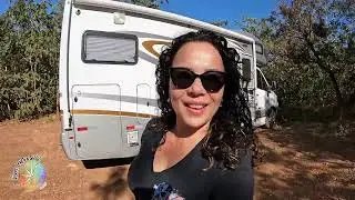 No Vale da Lua de motorhome. Adriana Strauch e Jean Strauch  @SantoIn&aacute;cioMotorhomes