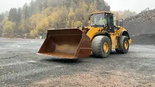 K&ouml;p Hjullastare CAT 980H med skopa 7m&sup3; p&aring; Klaravik