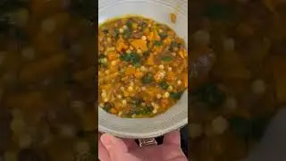 Fregola con zucca lenticchie e cavolo nero