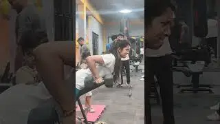 back excise...#motivation #fitmomsinspire #fit #mom #changeyourmindsetchangeyourlife #gym
