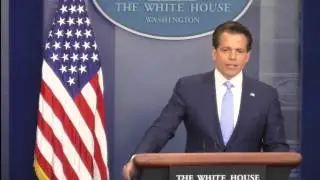 New White House communications chief apologises to Trump - BBC News
