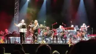 Γ. Νταλάρας & Γ.Κότσιρας- Βρέχει στη φτωχογειτονιά - Θεσσαλονίκη