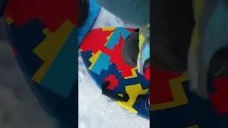С внуками, катаются, веселятся. 