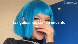 la chica de pelo azul que se hizo famosa con esta cancion version español🍭