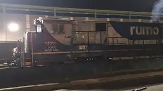 Movimento de trens no porto de Santos sp.