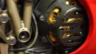 Ducati 996 on Dymag Carbon Wheels