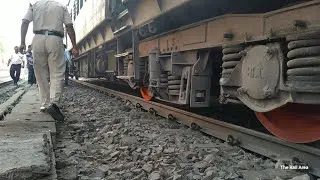 Hot Axle in the passenger Train || Train videos