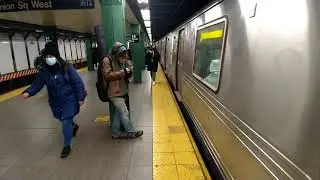 MTA NYC trains|BMT Broadway Line trains at 14th Street|N Q R W trains at 14th Street Union Square.