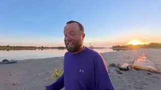 MoRex - Ep. 12: Day 31-32 - Kayaking the Missouri River