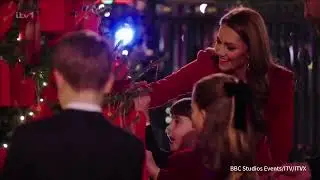 🎄👸🏻 UK's Princess Kate hosts the fourth 'Royal Carols: Together at Christmas' at Westminster Abbey