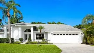 ESTERO FLORIDA POOL HOME! Fountain Lakes, a bundled golf community with LOW HOA FEES! -Talk To Troy-