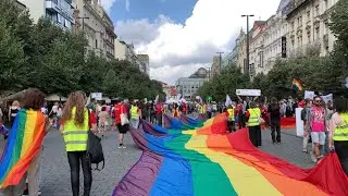 NEJVĚTŠÍ LGBT PRŮVOD V PRAZE | Prague Pride 2025 | Vlog z LGBT Parády | PRIDE LGBT PARADE in Prague 