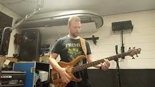 4K Rockattack basssolo. Music written by Ronald de Boer.  Ronald de Boer on Bass. Nico Sier on Drums