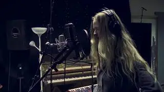 Girls from the Moon - Stop