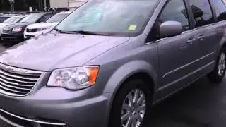 2013 Chrysler Town & Country in Coquitlam, BC V3E 1K9