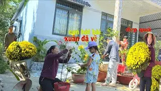 Một Ngày Rất Vui Ngày Cận Tết Xuân Đã Về Khi Được Chú Nghĩa Tặng Qùa/NHMT