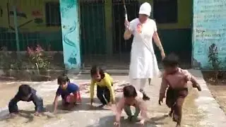 #baldivas #मेढक🐸#दौड़ #childrensday #race #girls #frog #game #games #kids #primary #school #shorts 