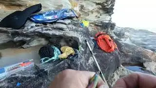 #Fishing even we are Lock 🔐 down with Covid  19 @ Eastern Suburbs,  Sydney Ep.33.  시드니 갯바위 낚시