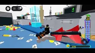 I MADE A ROCKET ATTACHMENT IN BUILD A BOAT!!!!