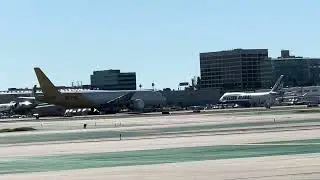 DHL airplane taken off  #dhlexpress #cargo #takeoff #airplane #airport #video #contentcreator 