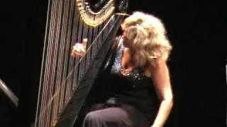 Lori Andrews, jazz harp and Bart Samolis, bassisit play 
