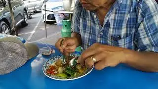 Mark Wiens Famous Bangkok 50 Baht buffet Nov 2025