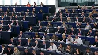 MEPs approve controversial EU copyright reform