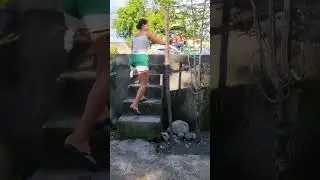 May bantay pala #funny