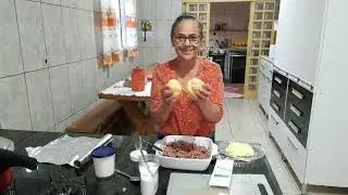 Rocambole de carne de boi e de porco moida!