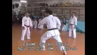 Demonstração Mestre Yoshihide Shinzato (novembro de 2003)