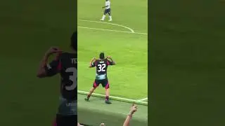 Tevez Booed By Fans For Scoring On His Old Trafford Return 😬