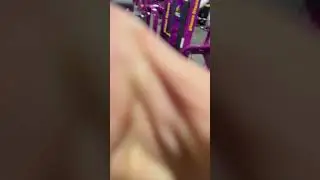 Maxing out the planet fitness tricep push down. Funny!