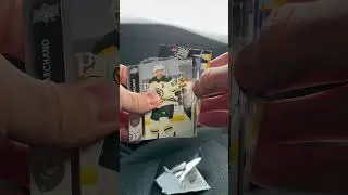 #upperdeck #youngguns #hockey #cards #unboxing #sportscards #tradingcards #hobby #nhl #hit #nhlcards