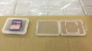 how to put SD memory card in SD mini case packaging (www.memorypack.com.tw)