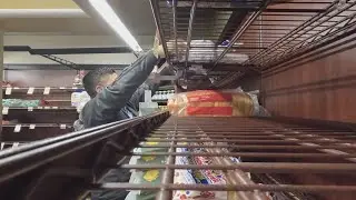 Customers rush to grocery stores ahead of weekend winter weather