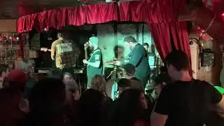 NightTimer LIVE at Gus&rsquo; Pub & Grill