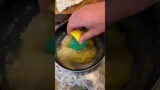 Apple sauce recipe, apple sauce is great with roast pork but also with roast chicken.