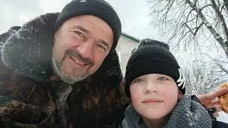 Дальнобой. Морозам нас не запугать, тем более Саныч  дома! :))
