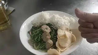 Masak kangkung dan pentol jamur