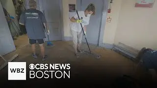 Volunteers team up to clean up home for aging, disabled veterans in Lowell
