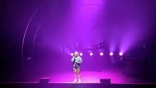Louane - Nous - live in L'Olympia, Paris - 12.04.24
