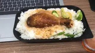 Cơm Gà Ăn Cùng Tô Rau Cực Ngon 