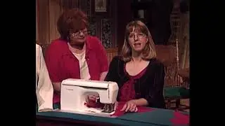 Martha's Sewing Room: Scalloped Piping (1507)