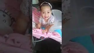 Mam&atilde;e pede beijo a Nicolle manda l&iacute;ngua